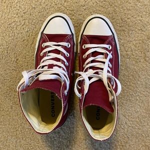 High top maroon converse